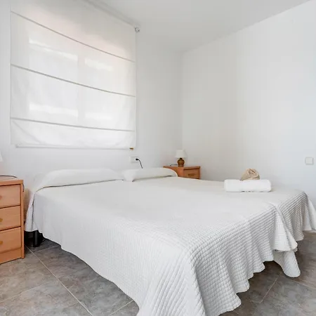 Holiday home Jordi Y Nuri *