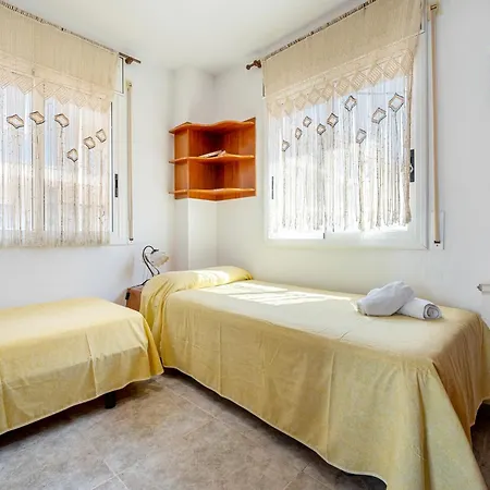 Jordi Y Nuri Ferienhaus *